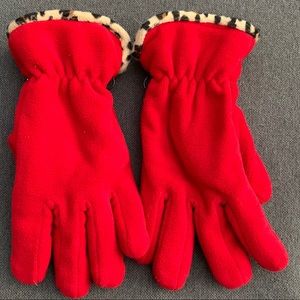 Leopard trim fleece gloves - red with suede pads
